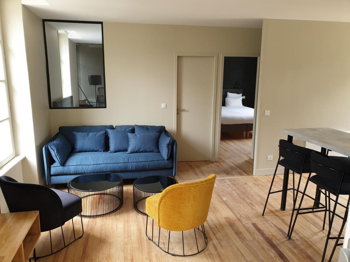 Au Loup Historic Apartments Байе Экстерьер фото